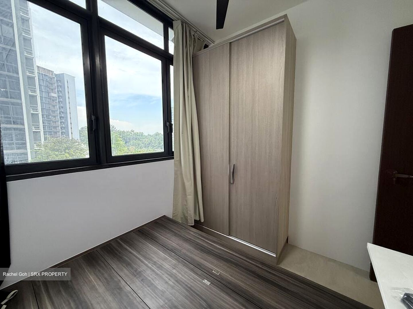 Symphony Suites (D27), Condominium #496220001